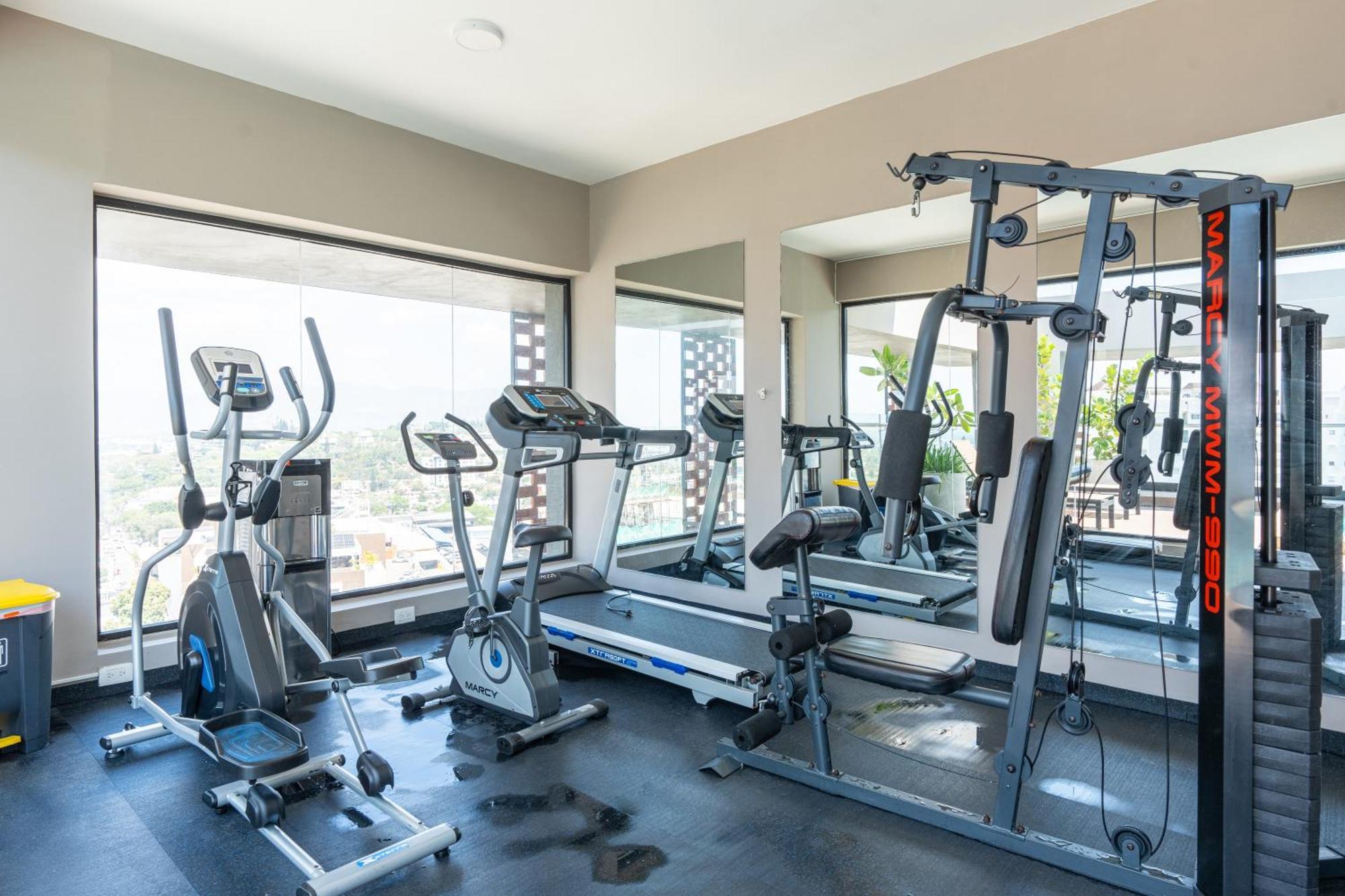 Modern Luxury Condo With Rooftop Pool & Gym Santiago De Los Caballeros Dış mekan fotoğraf